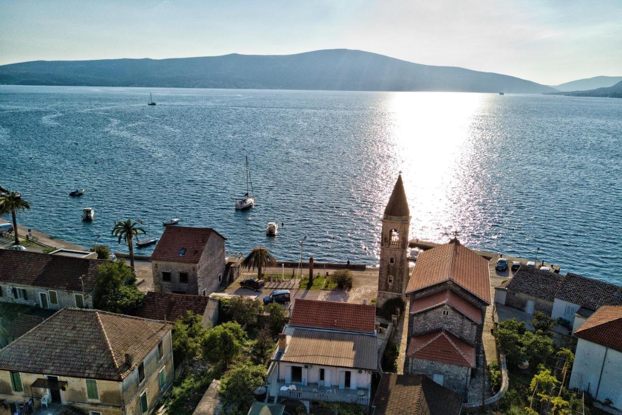 Villa Ruza, Donja Lastva Tivat Bilik gambar