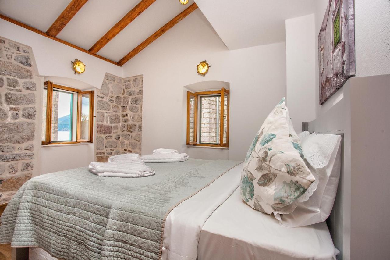 Villa Ruza, Donja Lastva Tivat Bilik gambar